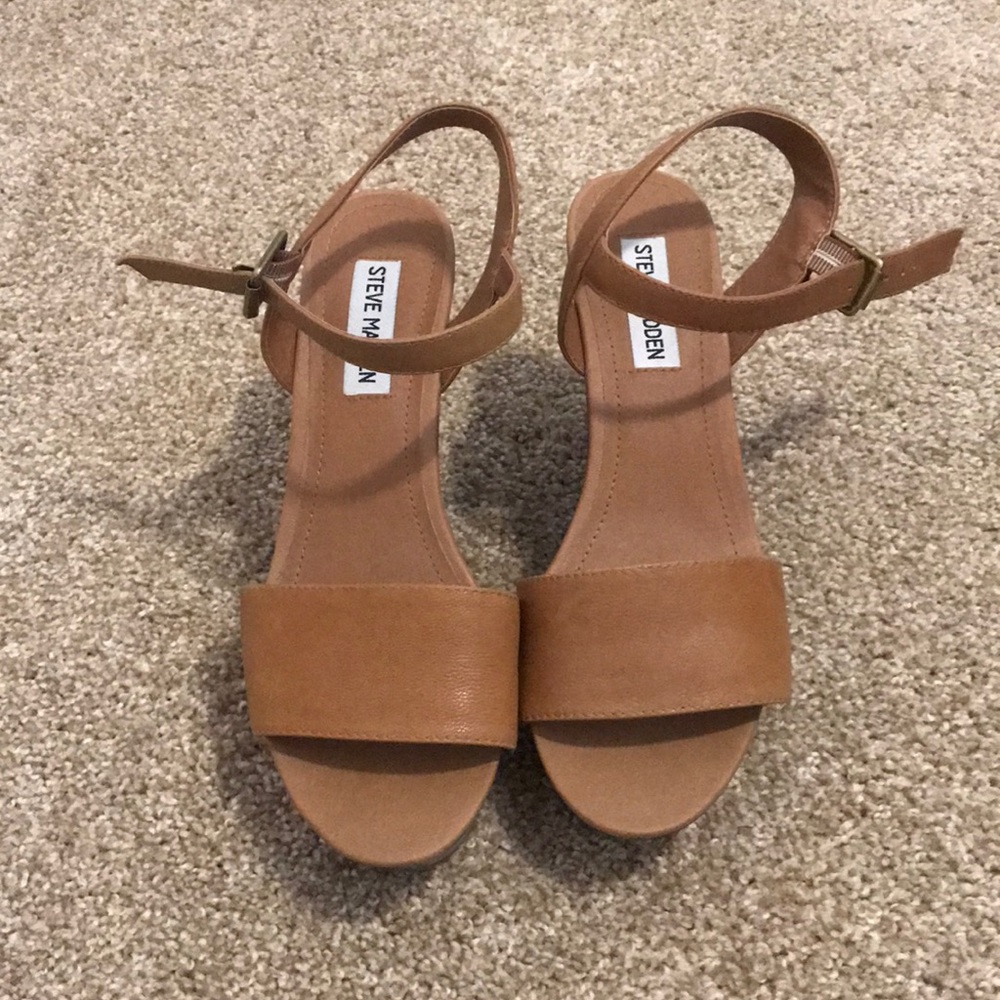 Steve Madden Summer sandal with wedge heel